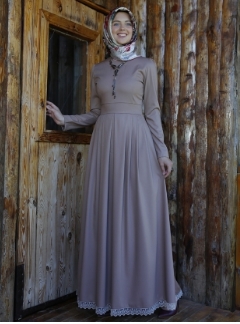  Baju  Kondangan  Muslimah Desain  Elegan Dan Modern  Terbaru 