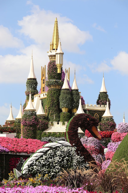 #TheLifesWayCaptures - Dubai Miracle Garden #Dubai #UAE Final Post - #PhotoReviews