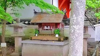 人文研究見聞録：南都鏡神社（比賣神社） ［奈良県］