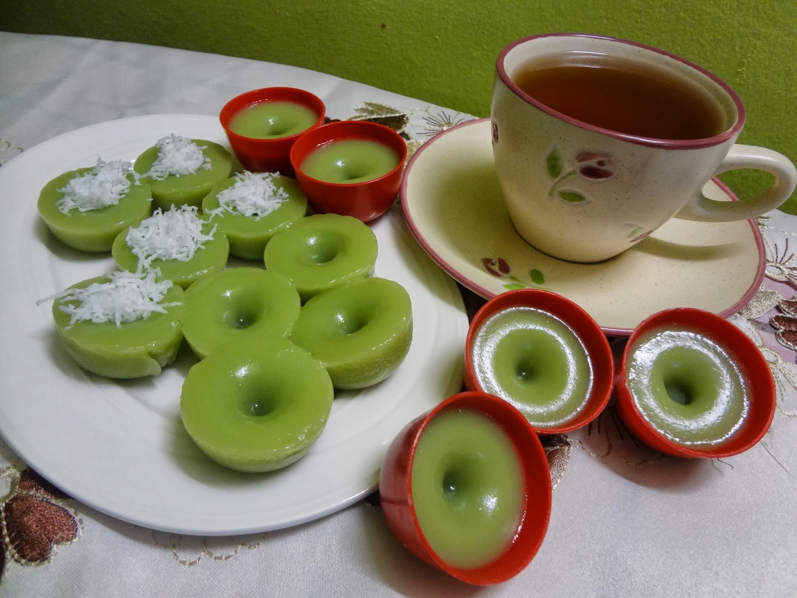 SelagiAdaGula: kuih lompang pandanuntuk minum petang