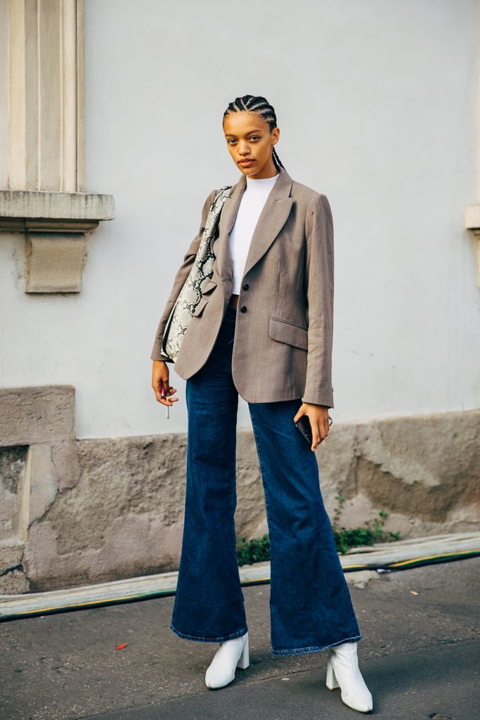 How to Pull Off Flared Jeans for Fall — Street Style Outfit Inspiration