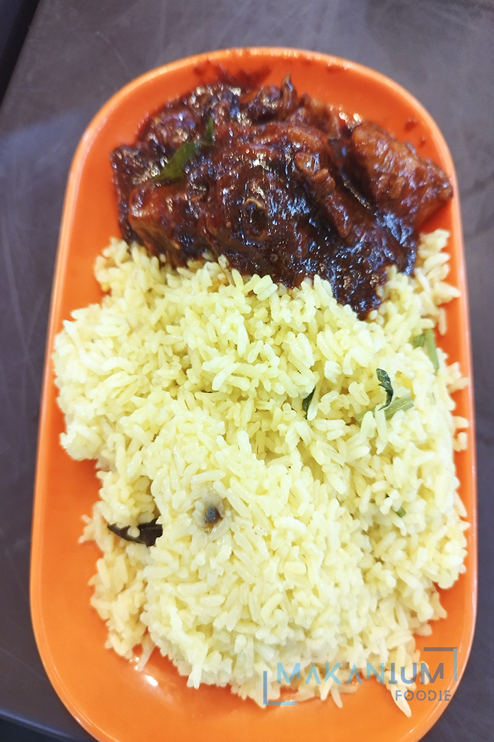 Nasi Minyak Lauk Ayam