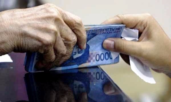 Jangan meminjamkan uang kepada orang lain Ingat! Jangan Pernah Meminjamkan Uang Pada 3 Tipe Manusia Ini. No 3 Paling Banyak di Indonesia