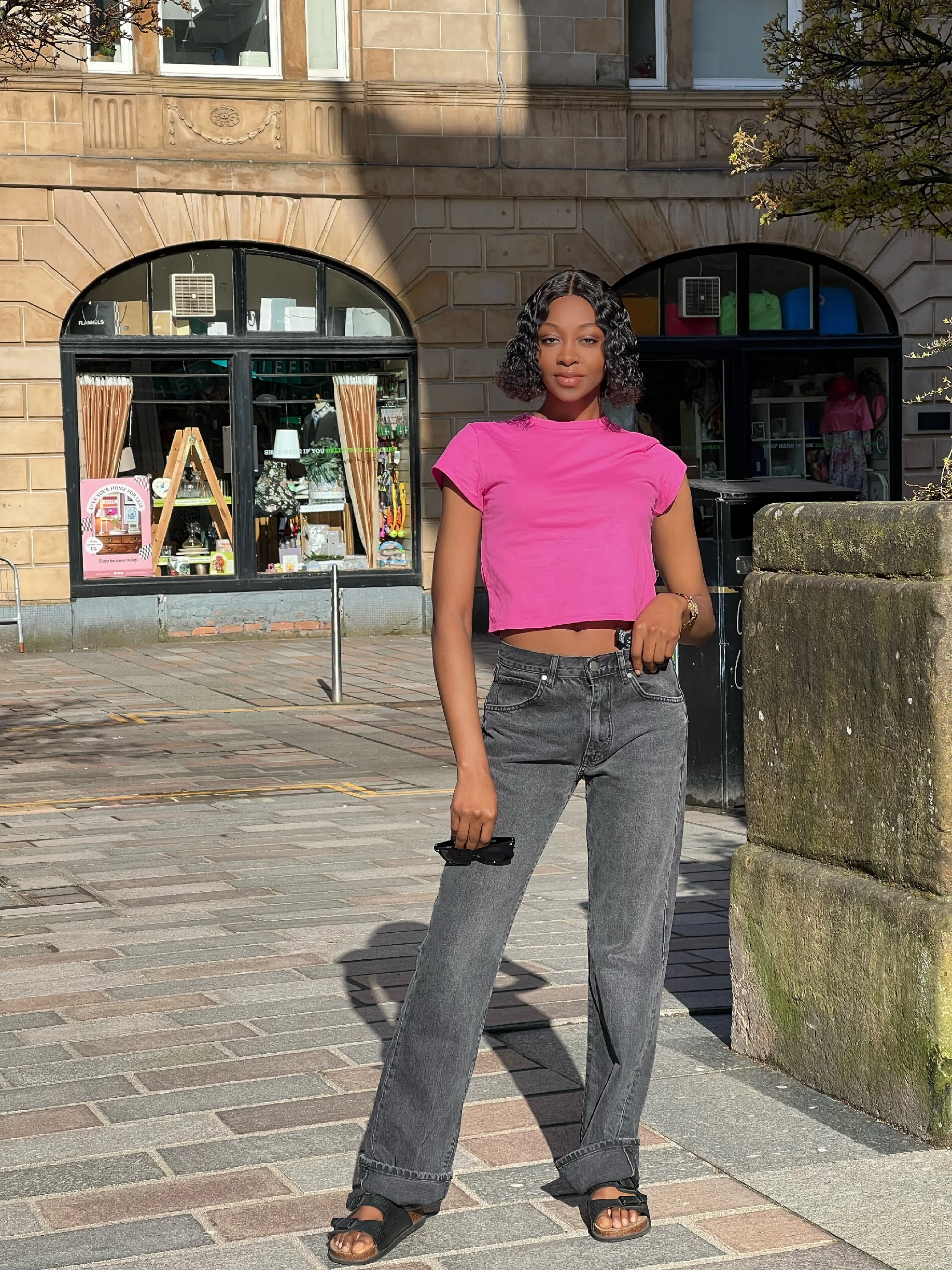 UK Fashion blogger wearing the Cerise cotton H&M T-shirt