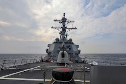 Kapal Perang AS dan Kanada Berlayar di Selat Taiwan 