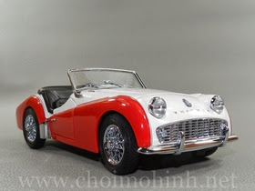 Xe mô hình tĩnh Triumph TR3A 1957 hiệu Kyosho tỉ lệ 1:18