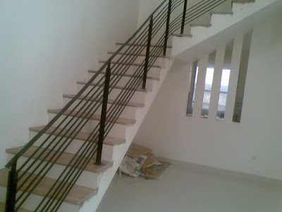 Model Railing Tangga Besi Minimalis 