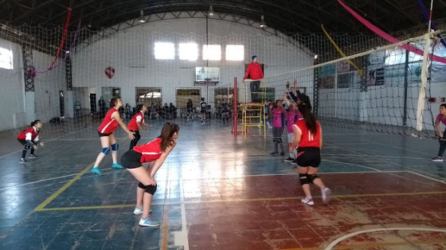 Jornada de voley en Cosquín