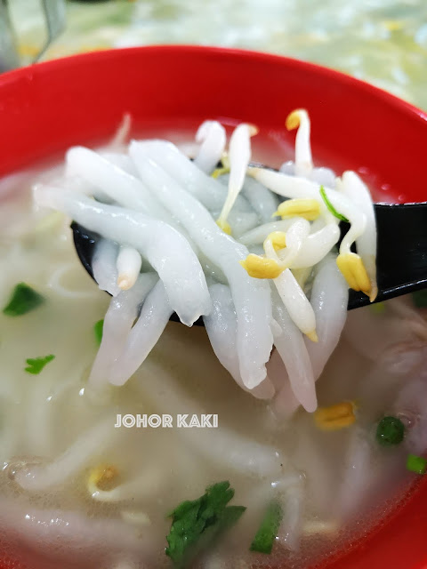 Kwong Hong Yong Tau Fu (known as Yong Liew Fun in Ipoh) 广丰茶室酿料粉 