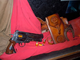 Hellboy II gun props