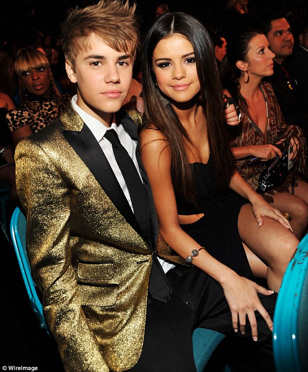 selena gomez justin bieber billboard awards kiss. Big winner: Bieber picked up