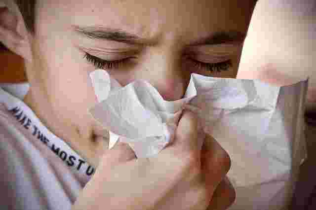 allergic cough sardi aur zukam hone ke karan symptoms and treatment