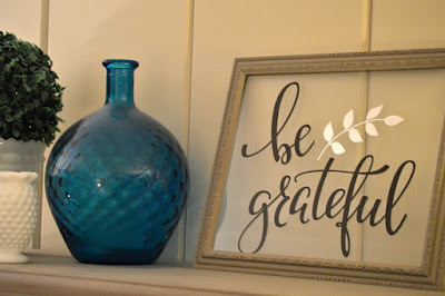 http://myfamilythyme.com/dollar-tree-diy-sign-art-project/