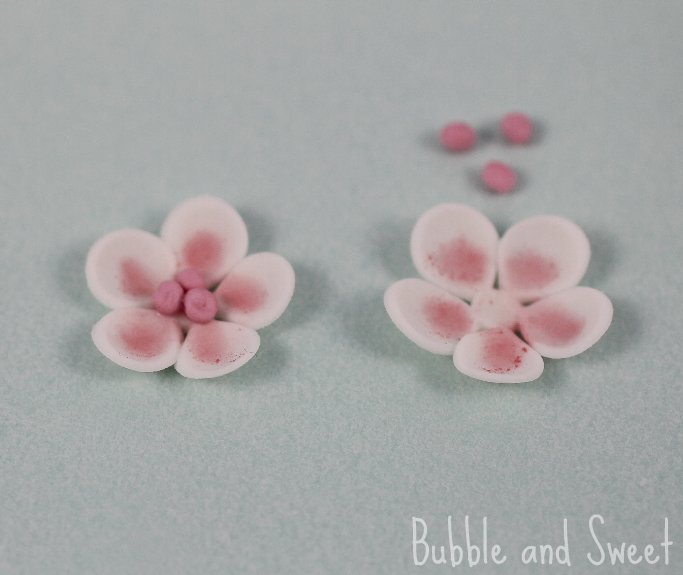 Bubble and Sweet: How to make simple sugar blossoms ...