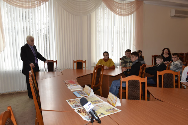 Зустріч учнів Врадіївської районної гімназії з заступником першого проректора Захарченком В.Т.