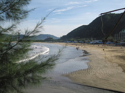 Pantai lhoknga Aceh. Lhoknga Beach Aceh Indonesia