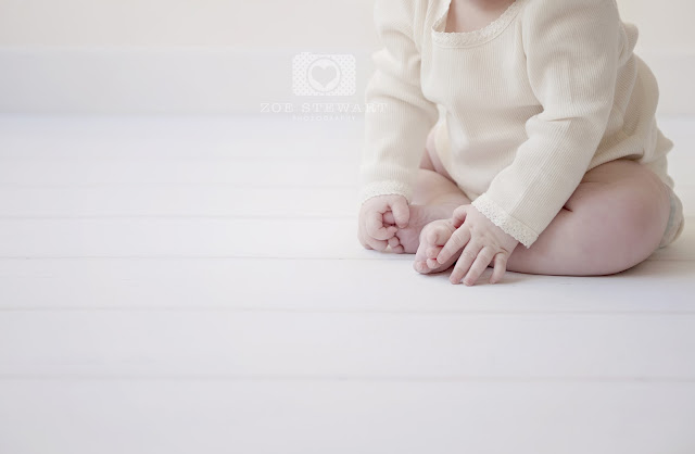 simplicity, pure, simple, 6, month, edinburgh, glasgow, female, photographer, portrait, newborn, children, family, smiles, ruby, simply, mad, blog, award, hat, fife, dundee, aberlady, north, berwick,