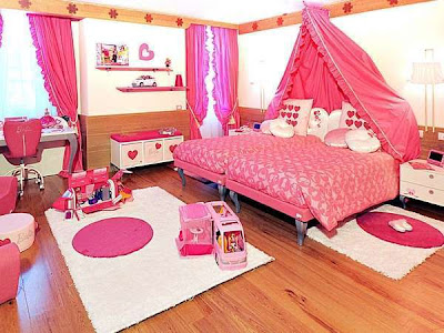 Hotel Unyu untuk Cewek, Dari Hello Kitty Sampai Barbie