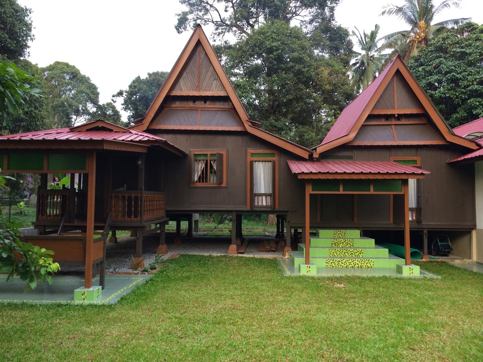  Rumah  Mak Embun