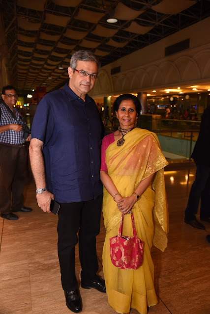 Producer Priti Gupta hosted the Premiere of Waiting Movie  with Naseeruddin Shah and Kalki Kochlien