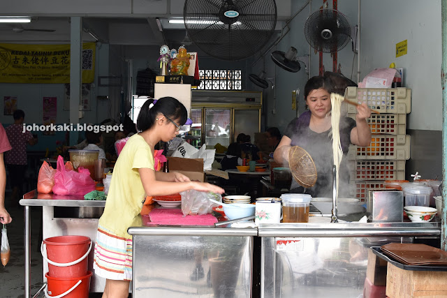 Sin-Kee-Pontian-Wanton-Noodle-笨珍新记云吞面