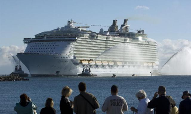 cruise ship 06 World’s Biggest Cruise Ship Ever