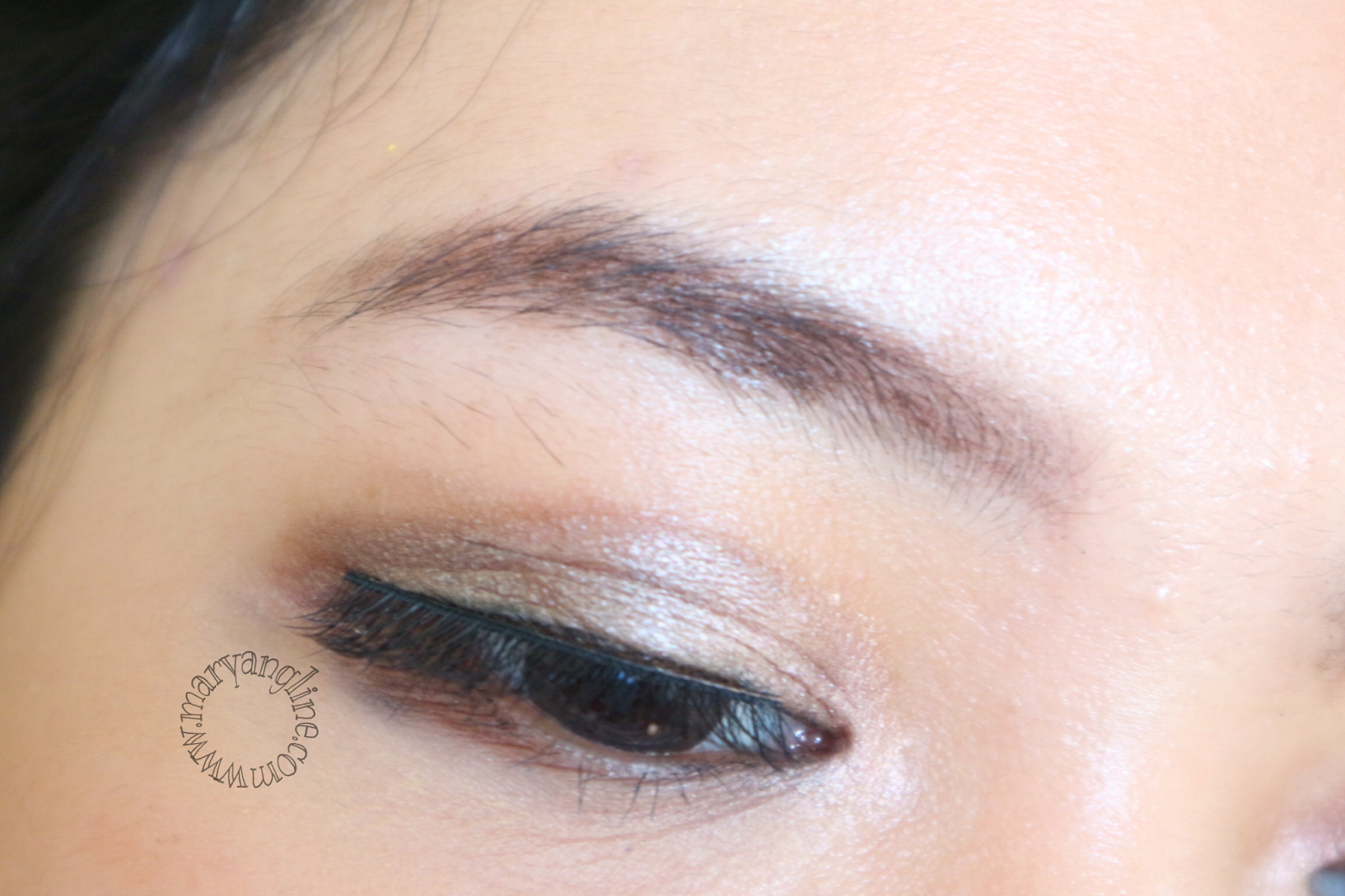 Review Wardah EyeXpert Nude Colours Eyeshadow Passionate Mary Angline