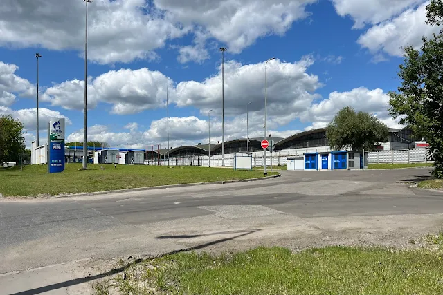 улица Подольских Курсантов, Автомобильная газонаполнительная компрессорная станция (АГНКС) № 5, Эксплуатационная площадка филиала «Южный» «Мосгортранс» – бывший 17-й автобусный парк