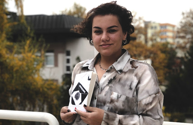 Kayboluşlarımız kitabının yazarı Sude Kaya