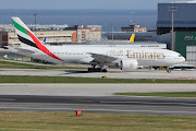 EMIRATES AIRLINESB777200LR, A6EWE. Flying PhotosLisboa (ewe)