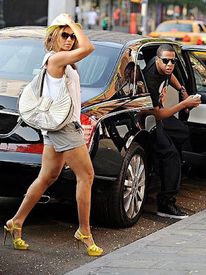 pictures of beyonce and jay z wedding. jay z and eyonce. jay z and