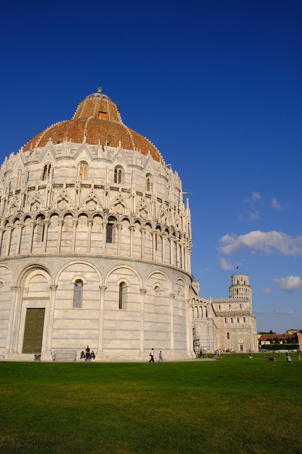 Baptistry, Duomo, Leaning Tower, Pisa, Tuscany