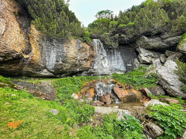 Traseu scurt și ușor la Cascada Doamnele, Munții Bucegi