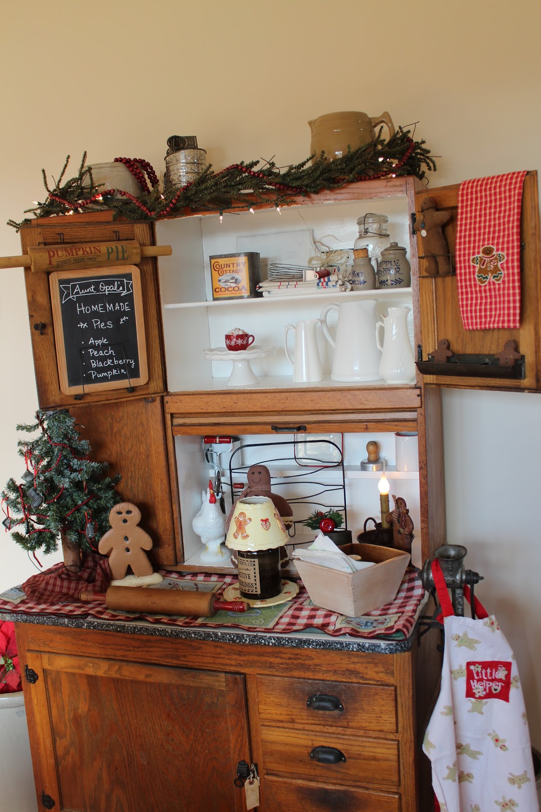 Carey's Farmhouse Kitchen: Vintage White Christmas