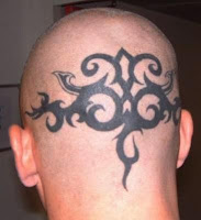 tatouage tribal sur le corps