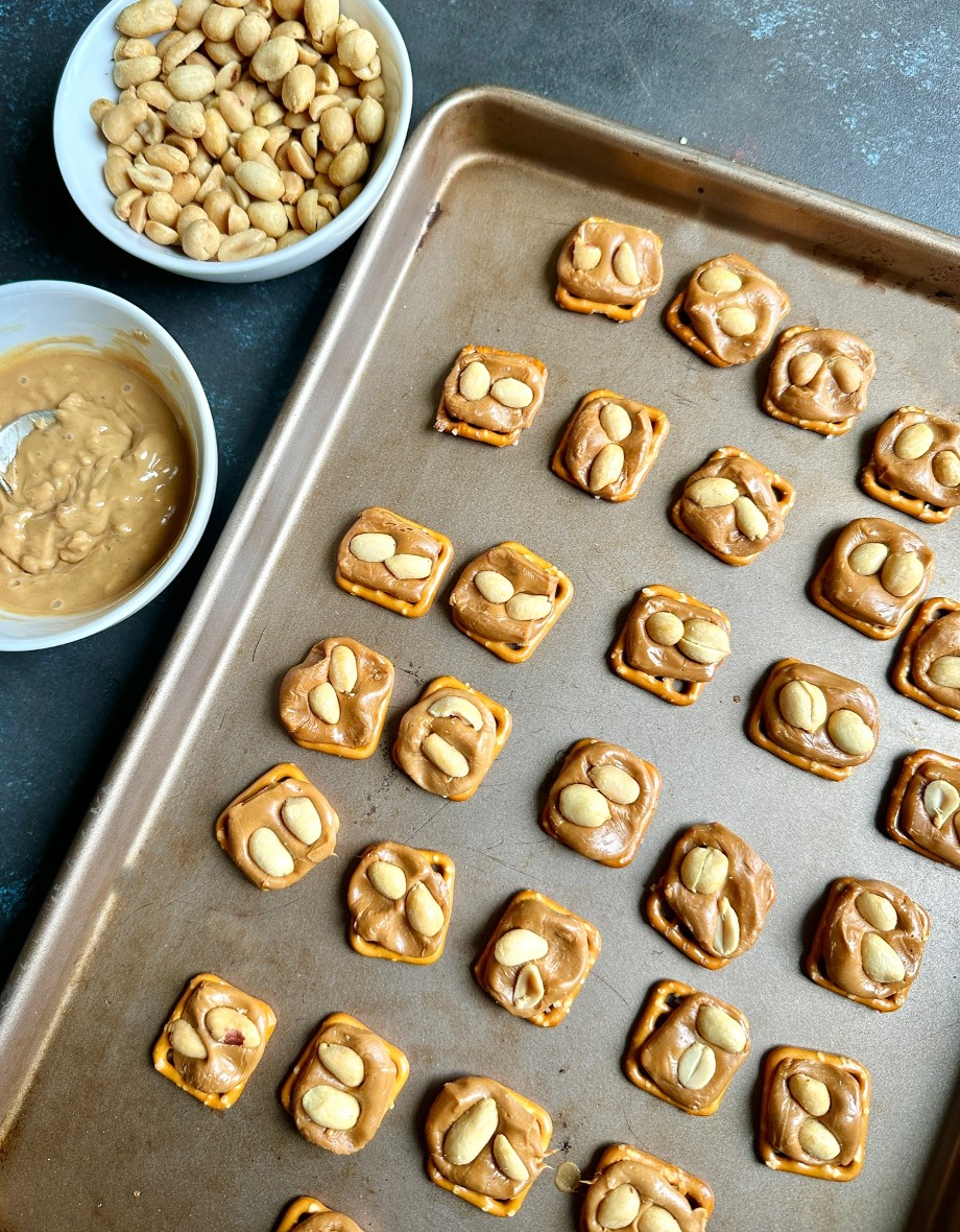 Peanut Caramel Pretzels