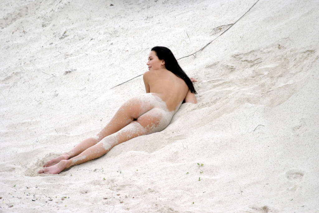 Lucy Clarkson hottie caught fully naked on a sandy Majorcan beach
