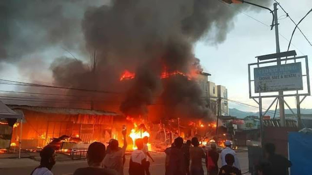 16 Unit Tempat Usaha Hangus Terbakar di Abepura