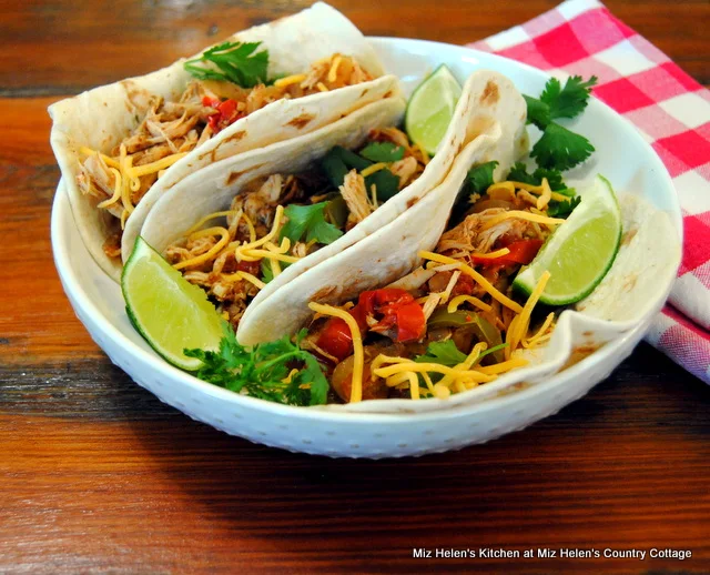 Slow Cooker Chicken Fajitas at Miz Helen's Country Cottage