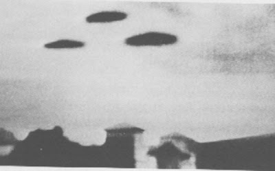UFO Pictures - 138 Years of UFO Sightings 1870-2008 Seen On www.coolpicturegallery.net