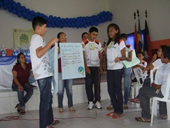 Emas (17)
