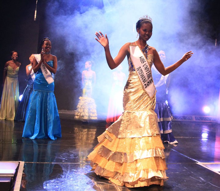 miss universe botswana 2011 winner larona motlatsi kgabo