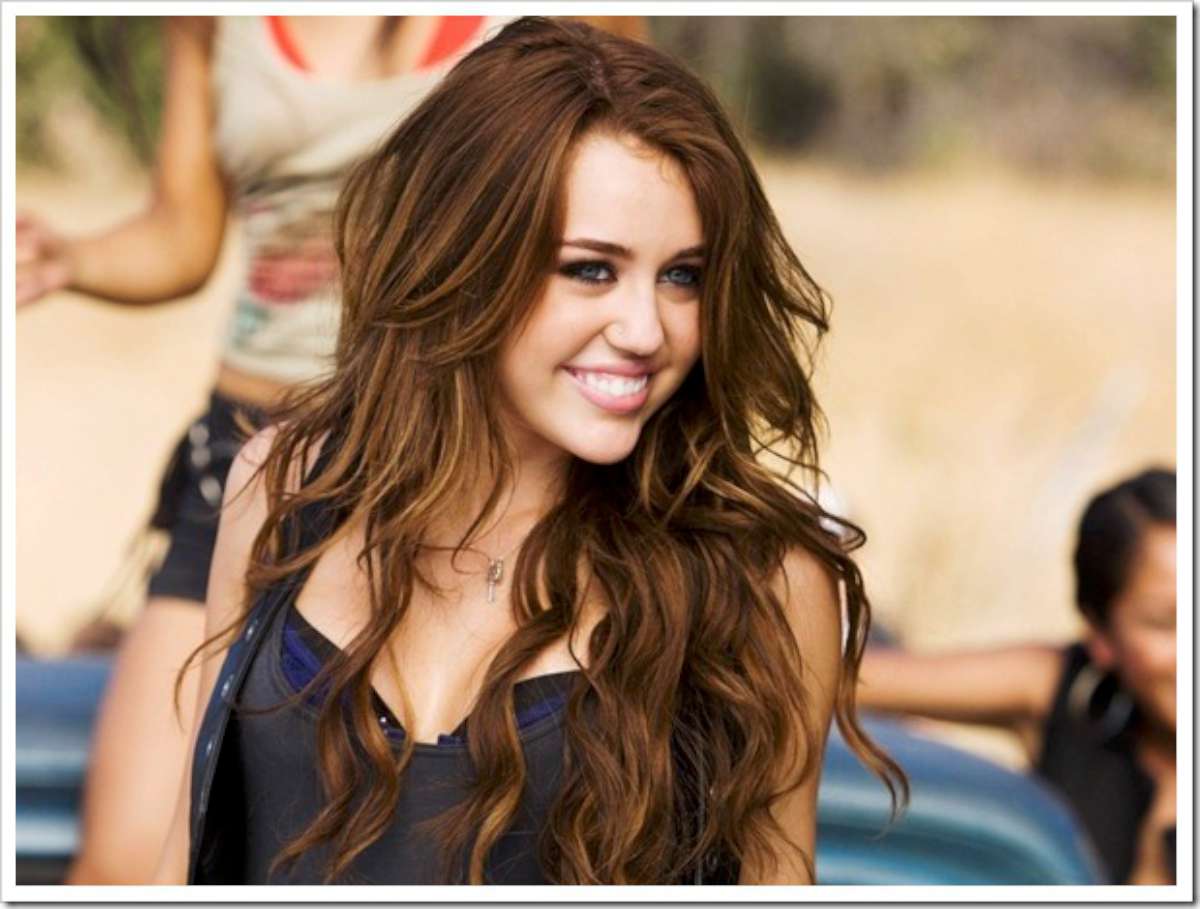 https://blogger.googleusercontent.com/img/b/R29vZ2xl/AVvXsEjVu9dAvEdNLNTicy8nmXKBmlRLbTB9LouxZ5CWIkeh5dZjFsDxcm1byLd5L53Frdvx3eo6ItJCfiUeuxHrRAB1fp61LmbFWyXETH3Xd4aa7fTzb7KLi431MPZbjQEGZqQHBnqIaEWt0WQ/s1600/Miley+Cyrus+latest+picture+2013+09.jpg