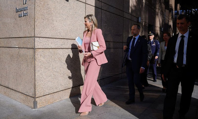 Claes Iversen wide leg pale pink trousers. Queen Maxima wore a pink blazer suit by Claes Iversen. Christian Dior Book Tote