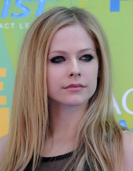 Avril Lavigne at 2011 Teen Choice Awards