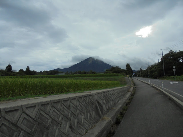 名和岸本線３６道路からの大山の眺望