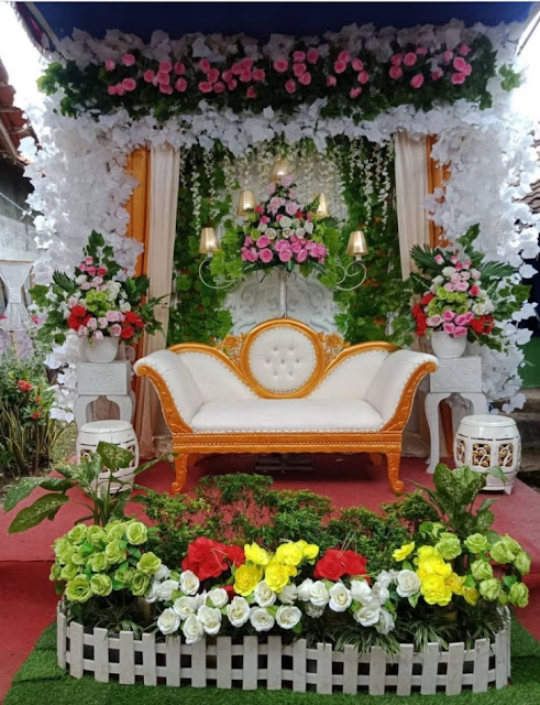 dekorasi pernikahan sederhana dengan kain
