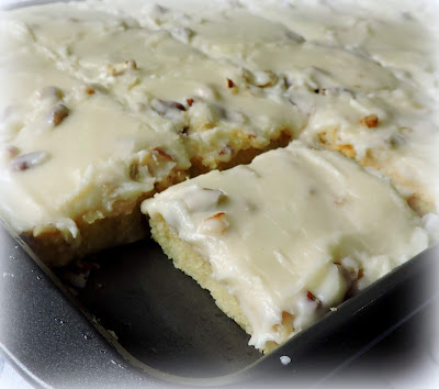 Fudgy Almond Tray Cake