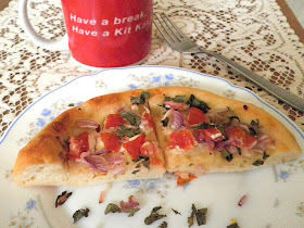 Pizza Recipe @ http://treatntrick.blogspot.com
