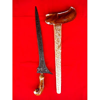 Kegunaan-Keris-Merak